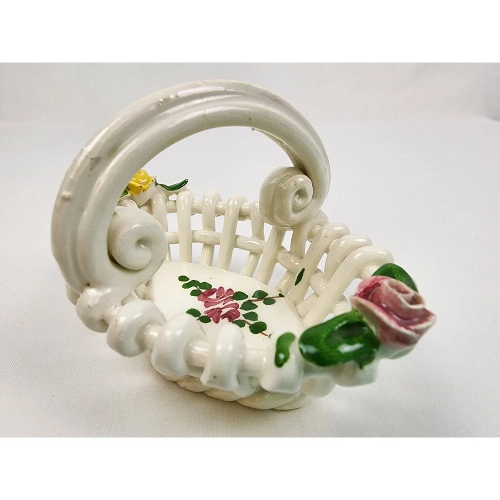 VINTAGE Italian Hand Painted Roses/Floral Porcelain Lattice Basket‎ with Handle